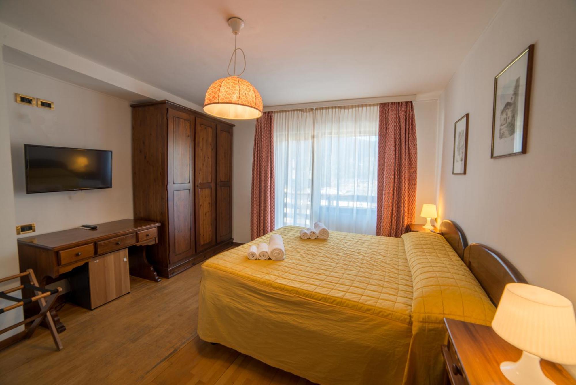 ברוסון Hg Hotel Italia מראה חיצוני תמונה